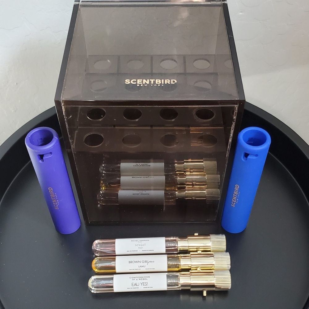 Scentbird Storage Box, Travel Scent Vials and Blue & Purple Cases
